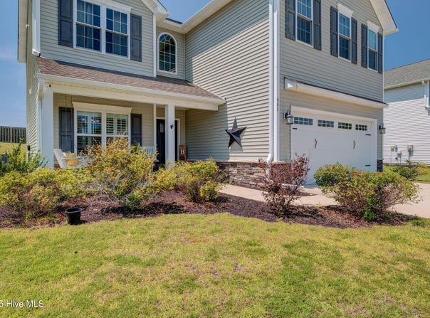 463 Avendale Drive, Rocky Point, NC 28457