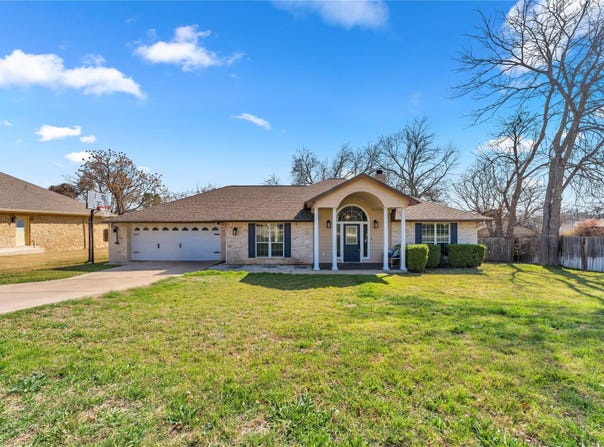 185 Broadmoor St, Marble Falls, TX 78654