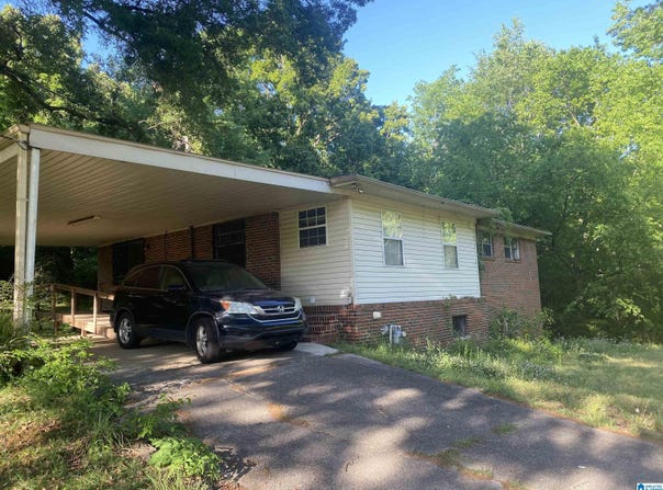 2703 PINE HILL ROAD, ADAMSVILLE, AL 35005