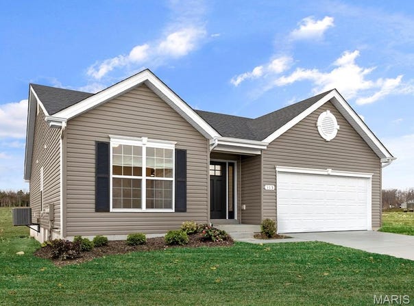 2324 Fernau Court, Florissant, MO 63031