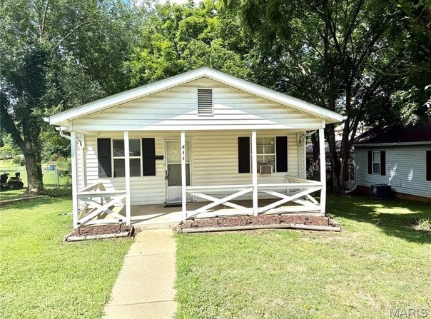 411 Monroe Street, Desloge, MO 63601
