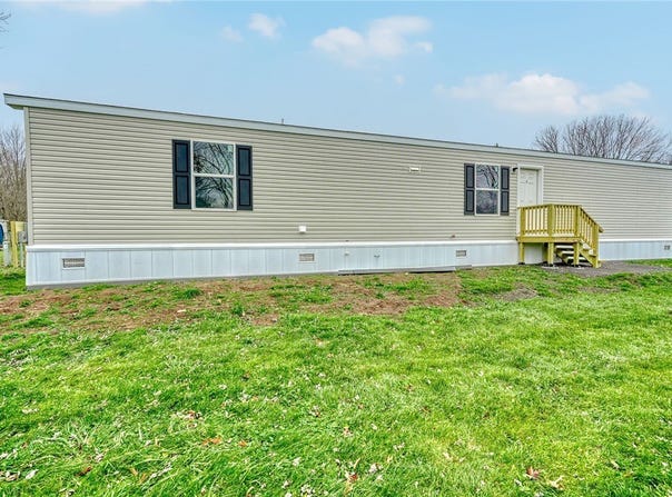 113 Winesap Lane, Ontario, NY 14519