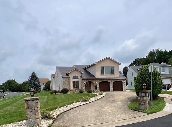 1 LONNIE COURT, BEAR, DE 19701