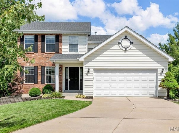 524 Parkland Place Drive, O'Fallon, MO 63366