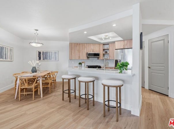 1633 S Bentley Ave, Los Angeles, CA 90025