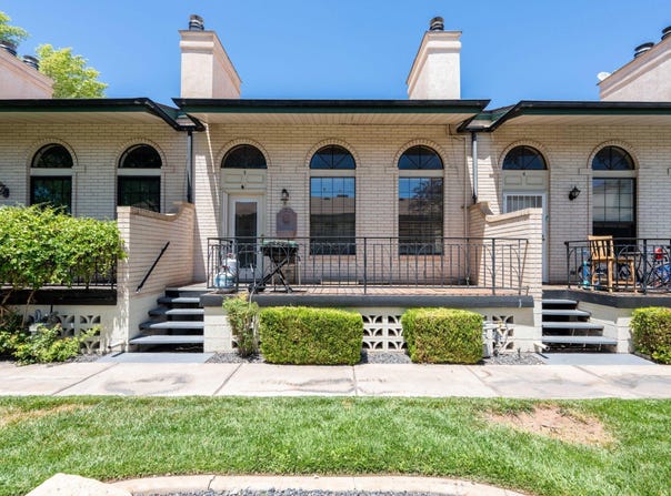 325 S 200 E, St George, UT 84770