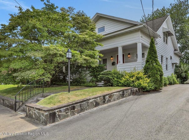 3 Finger Street, Saugerties, NY 12477