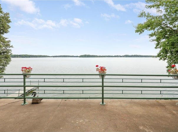24301 W Cedar Lake Drive, Helena Twp, MN 56071