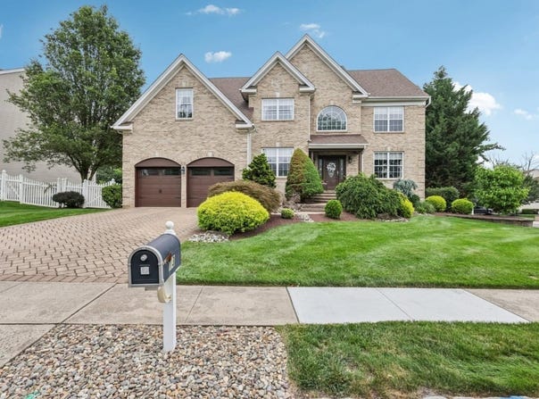 13 Allison Way, Franklin Twp., NJ 08540