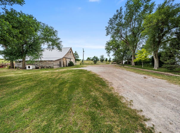 1204 E Cheyenne, Canadian, TX 79014