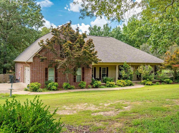 170 Parkway Square, Pearcy, AR 71964
