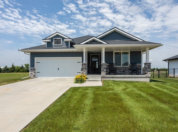 1511 NE 2nd Street, Stuart, IA 50250