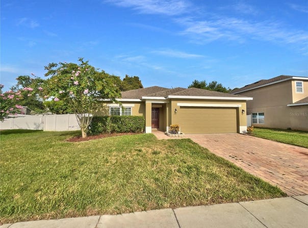 196 WHISPERING PINES WAY, DAVENPORT, FL 33837