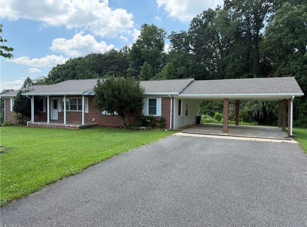 201 Sexton Road, Mount Airy, NC 27030