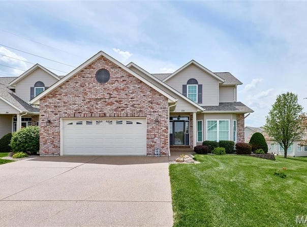 225 River Bluff Court, Troy, MO 63379