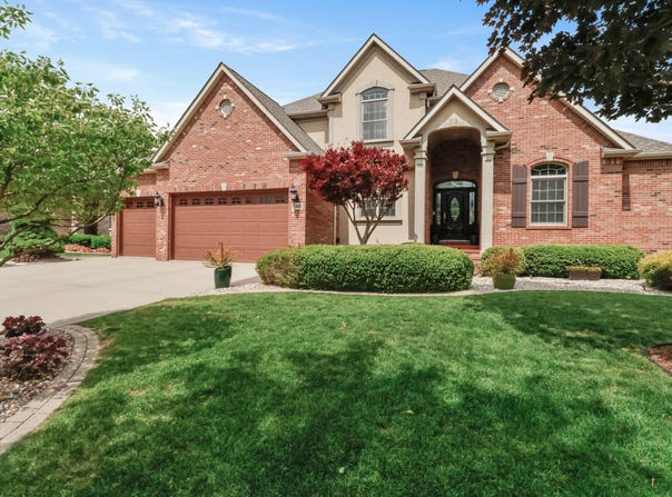 12443 Washington Street, Crown Point, IN 46307