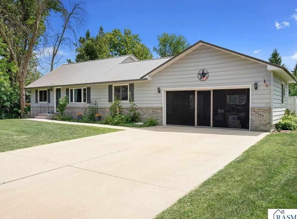 1429 Rice Lake Street, Owatonna, MN 55060