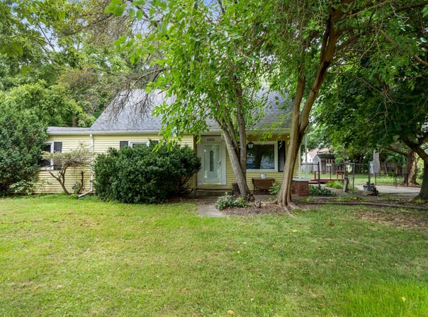 4282 Woodworth Avenue, Holt, MI 48842