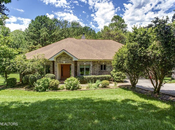 307 Okmulgee Circle, Loudon, TN 37774