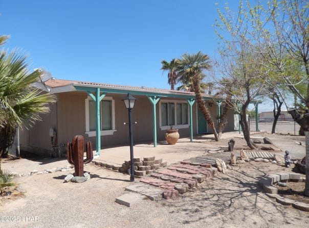 64701 Harcuvar Dr, Harcuvar, AZ 85348