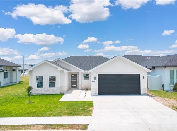 1713 Diplomat Drive, Edinburg, TX 78542