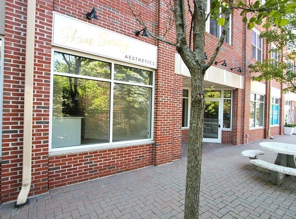 9 Summer St, Franklin, MA 02038