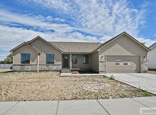 489 Willow Bend Avenue, Rigby, ID 83442