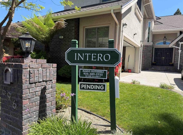 696 Blue Spruce Dr, Danville, CA 94506