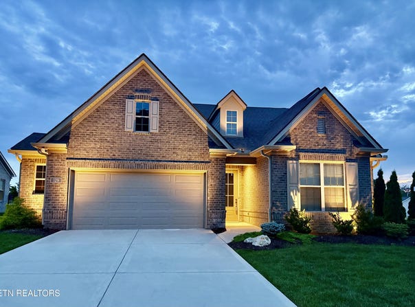 129 Reverence Run Lane, Knoxville, TN 37934