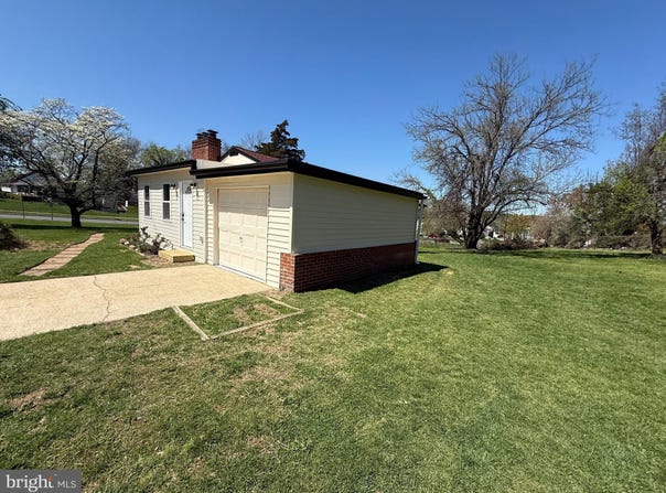 2600 KINGSWAY ROAD, FORT WASHINGTON, MD 20744