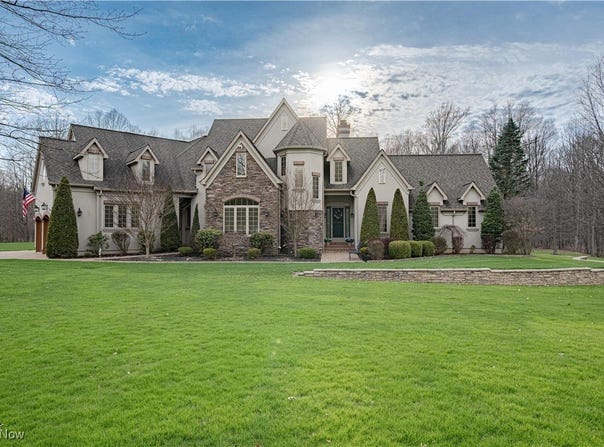 425 Woodside Avenue, Jefferson, OH 44047