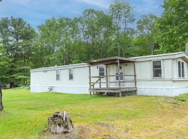 45 Maple Avenue, Arnot, PA 16912