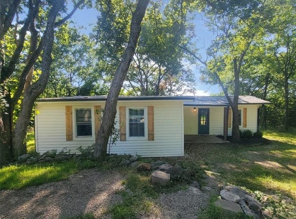 17 Wright Court, Linn Valley, KS 66040