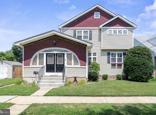 317 ELM AVENUE, BURLINGTON, NJ 08016