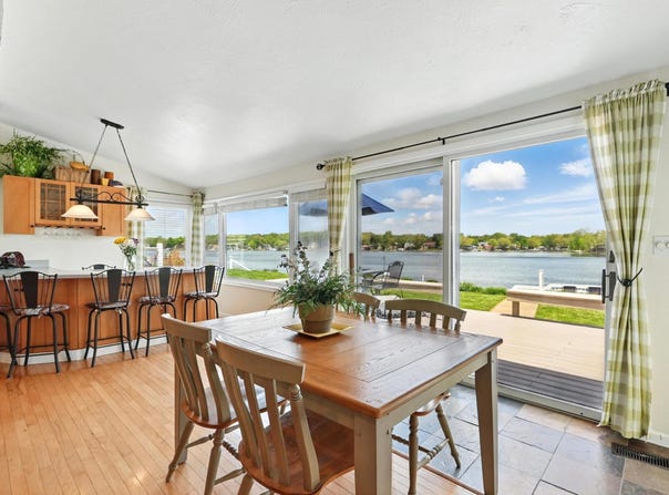 405 Lions Dr Sylvan Lake, Rome City, IN 46784