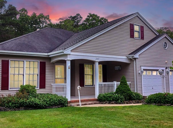 247 Hilliard Boulevard, Stafford, NJ 08050