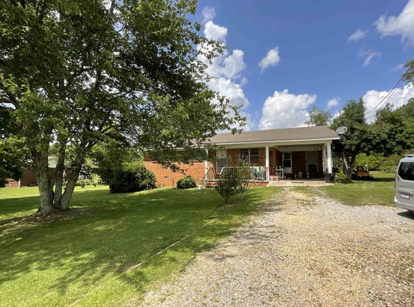 1537 Co Rd 81, Phil Campbell, AL 35581