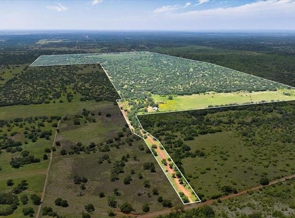 3676 Red Ln, Mason, TX 76856