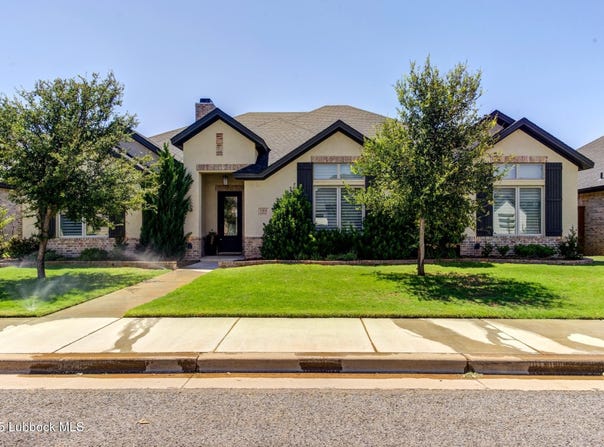 1204 Buckingham Avenue, Wolfforth, TX 79382