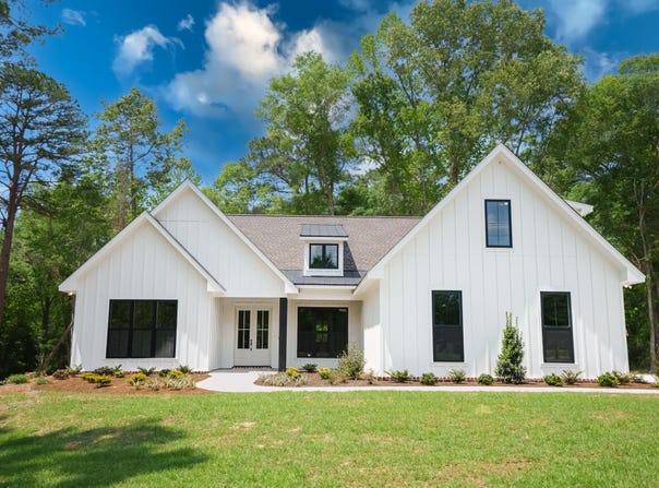 39 Forest Barnes, Petal, MS 39465