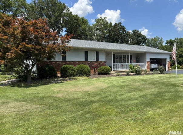 304 Lingale Avenue, Marion, IL 62959