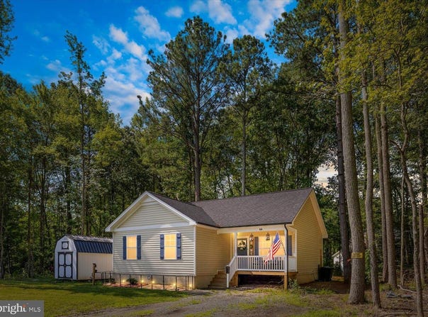 44 DEUX RUE, COLONIAL BEACH, VA 22443