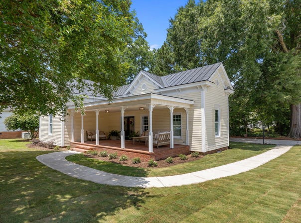 103 N Mckay Avenue, Dunn, NC 28334