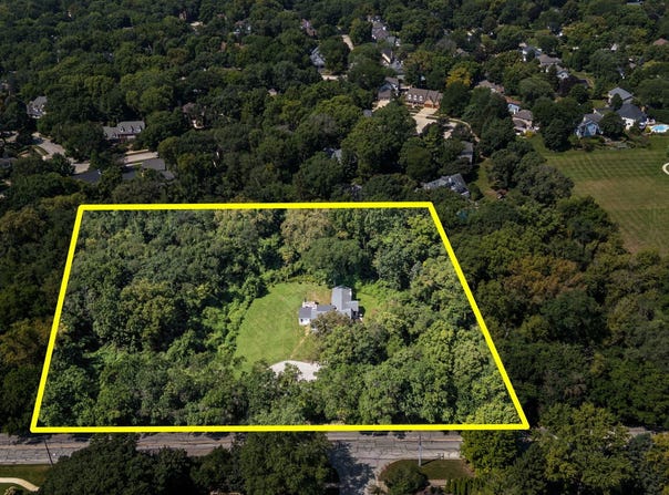 8S040 Olesen Drive, Naperville, IL 60540