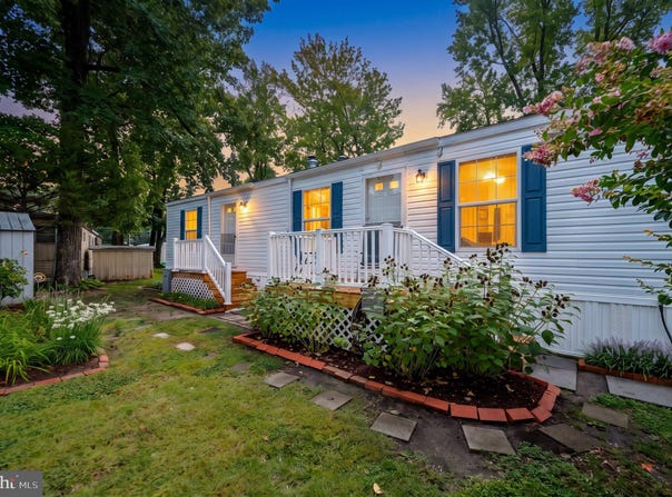 45 MANTUA GROVE Road, WEST DEPTFORD, NJ 08066