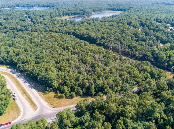 W White Lake Drive, Whitehall, MI 49461