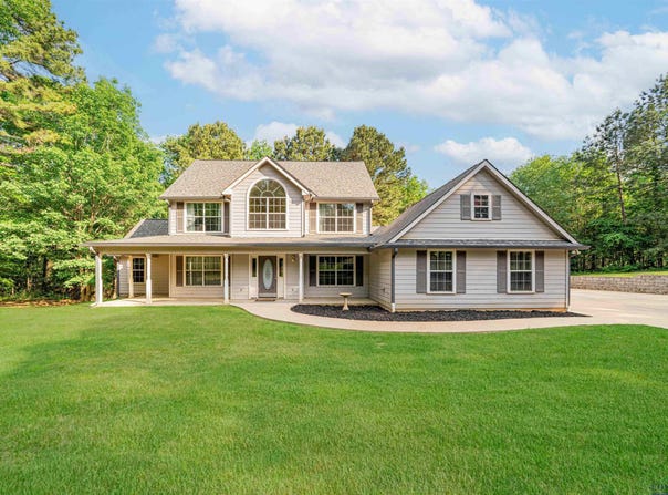 827 Collins Rd, Hallsville, TX 75650