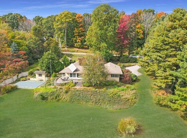 156 Lakeshore Road, Boxford, MA 01921
