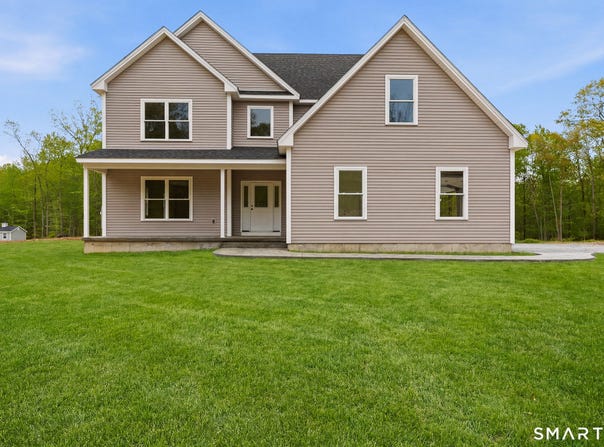 29 South Road, Bozrah, CT 06334