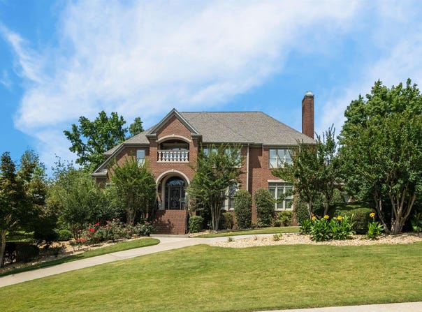 2208 LONGLEAF BOULEVARD, VESTAVIA HILLS, AL 35243